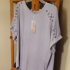 Como Vintage Light Purple Embroidered Blouse